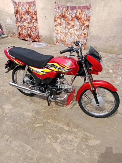 Honda CD70 dream 2025 condition new 10/10