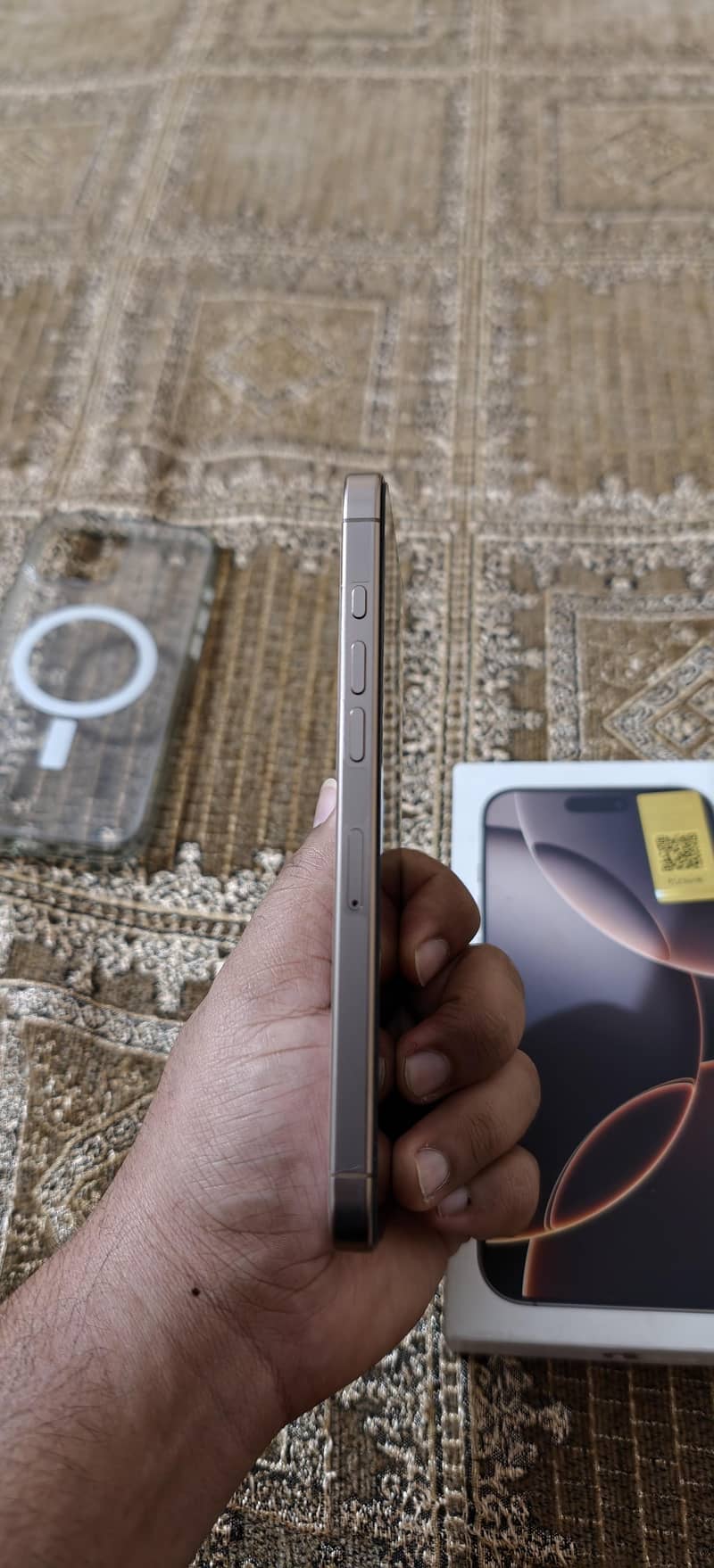 Apple iPhone 16 Pro Max 3