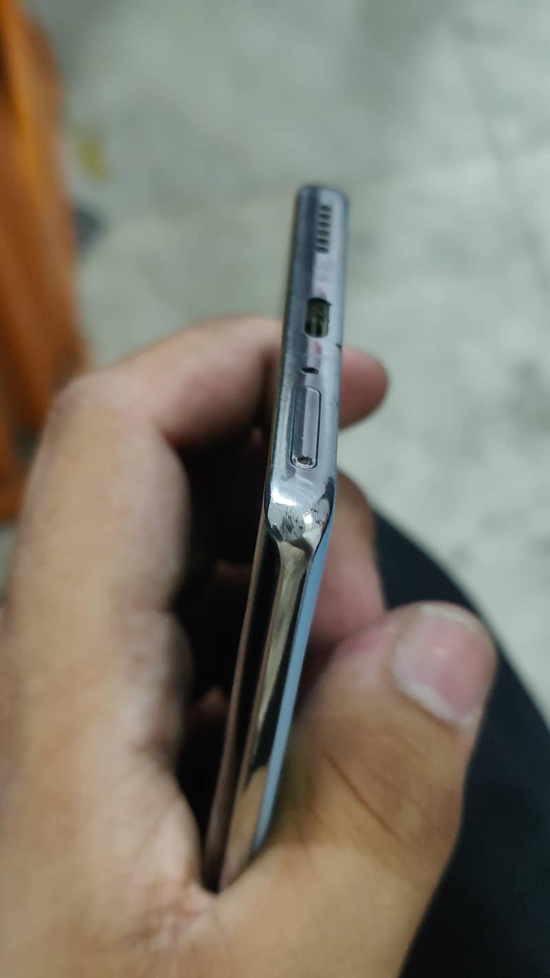 Tecno CAMON 40 Pro 4