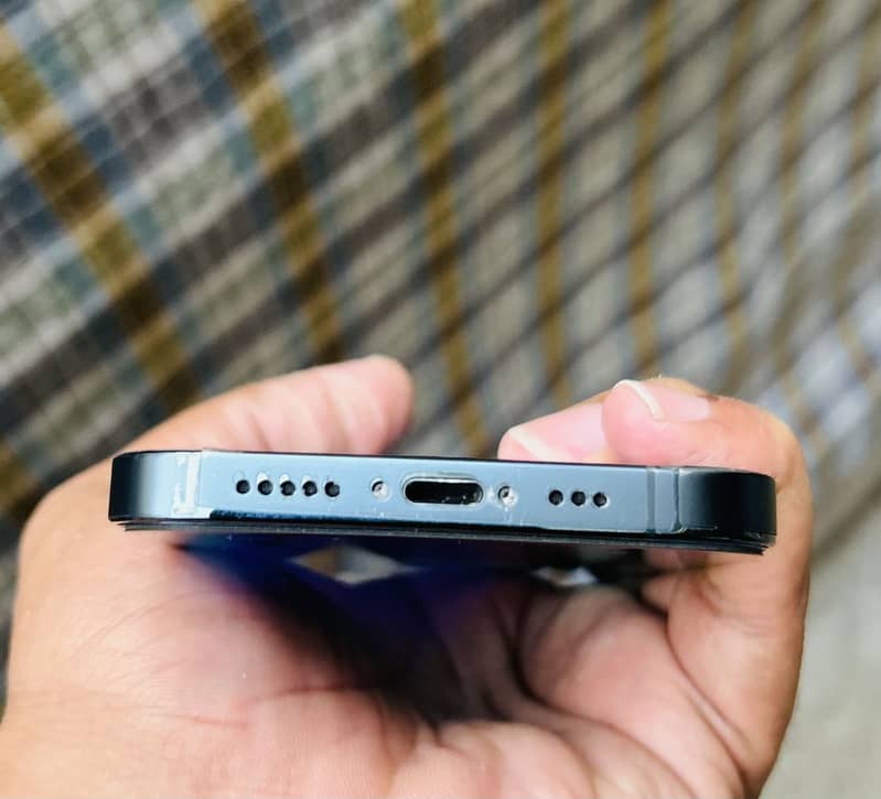 Iphone 12 pro 4
