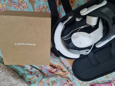 Meta Quest 3 (Complete Kit + Extra Accessories) - Urgent Sale