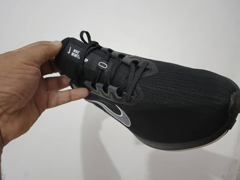 Nike win flow 9 uk9.5 6