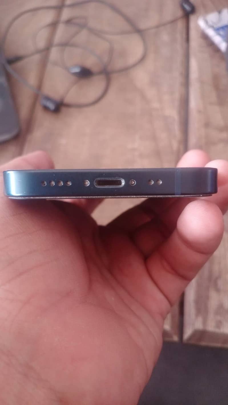 Apple iPhone 13 mini 3