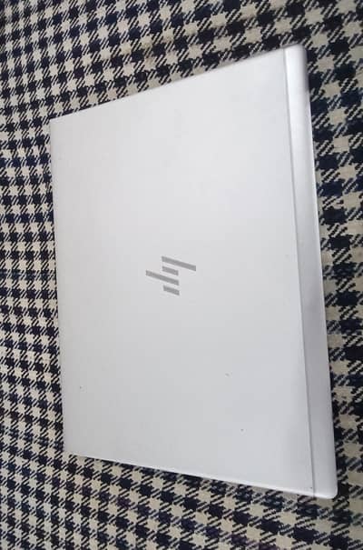 HP Elite Book 840 g5