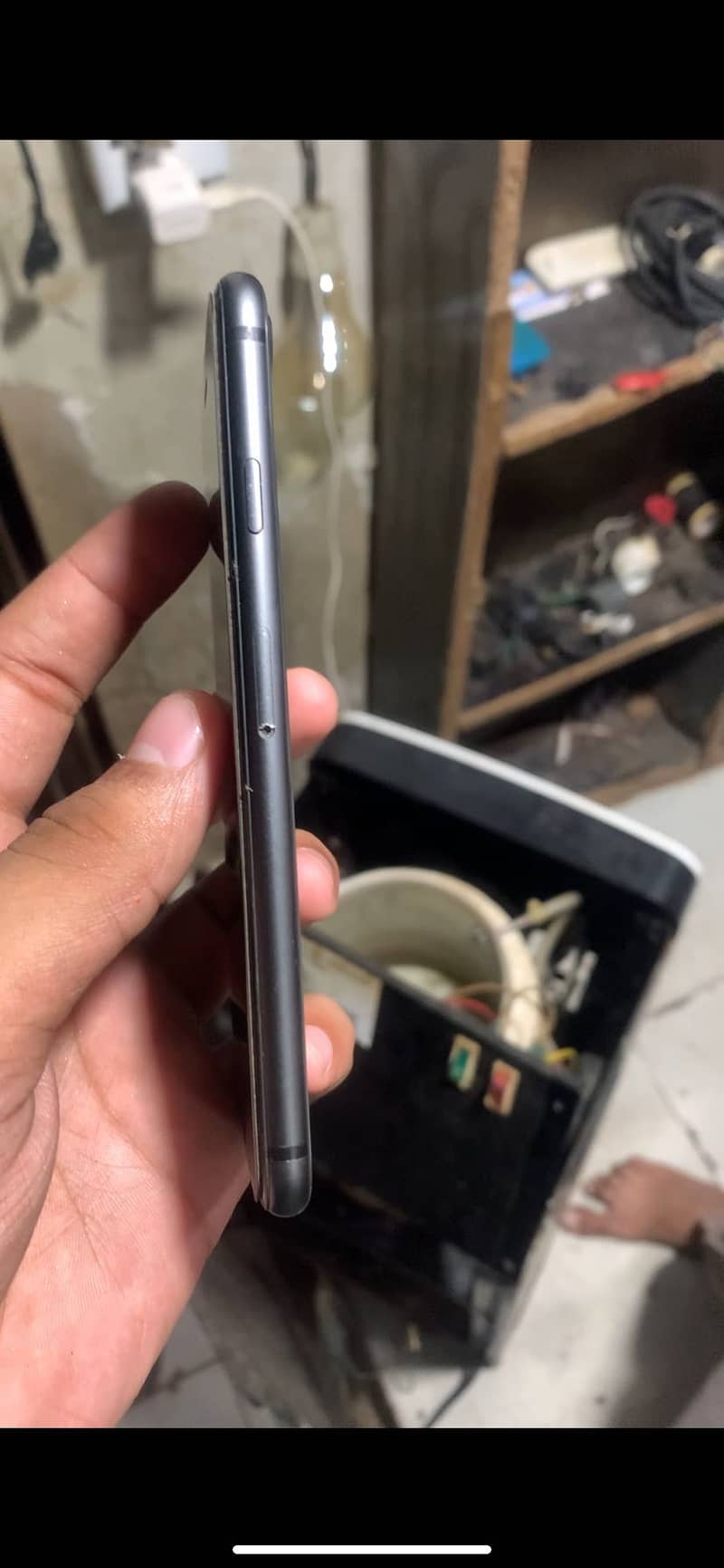 Apple iPhone 8 3