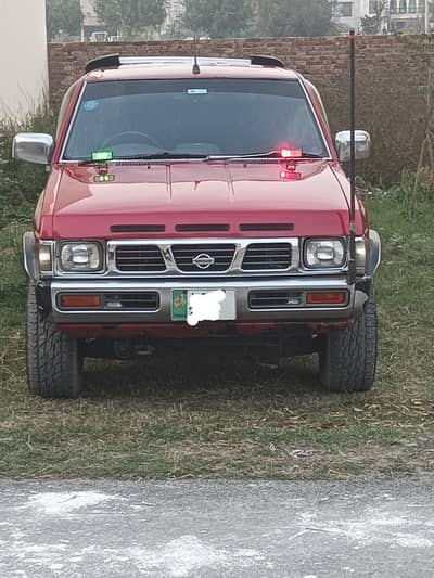 NISSAN D21