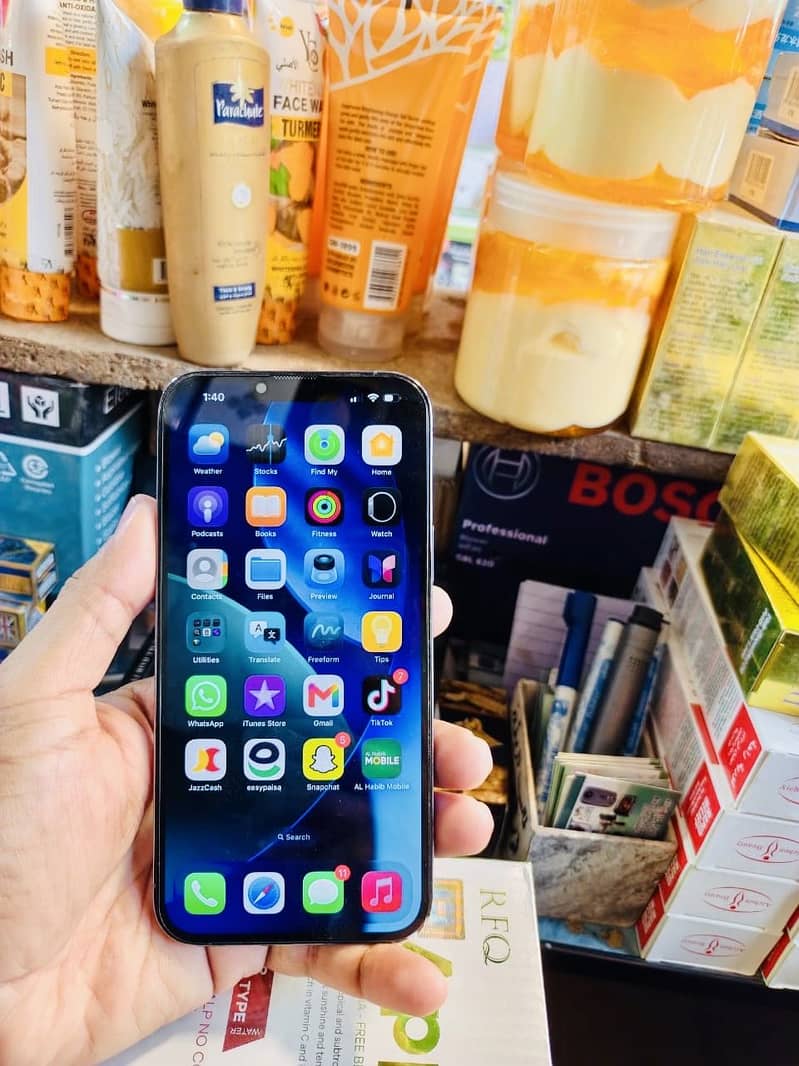 Apple iPhone 13 Pro Max 3