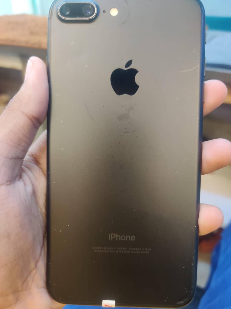 Apple iPhone 7 Plus 2