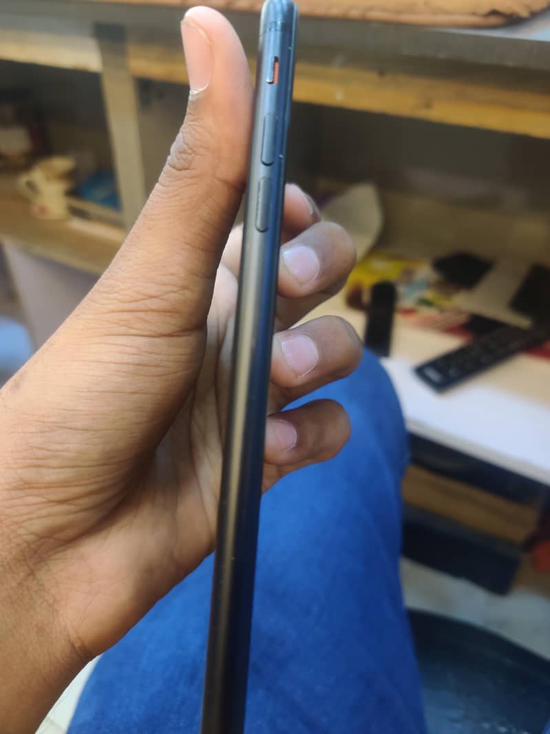 Apple iPhone 7 Plus 4