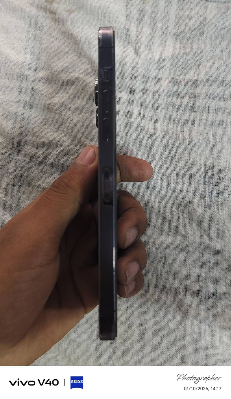 Apple iPhone 14 Pro Max 1