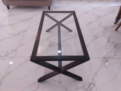 coffee table/centre table for sale-good condition