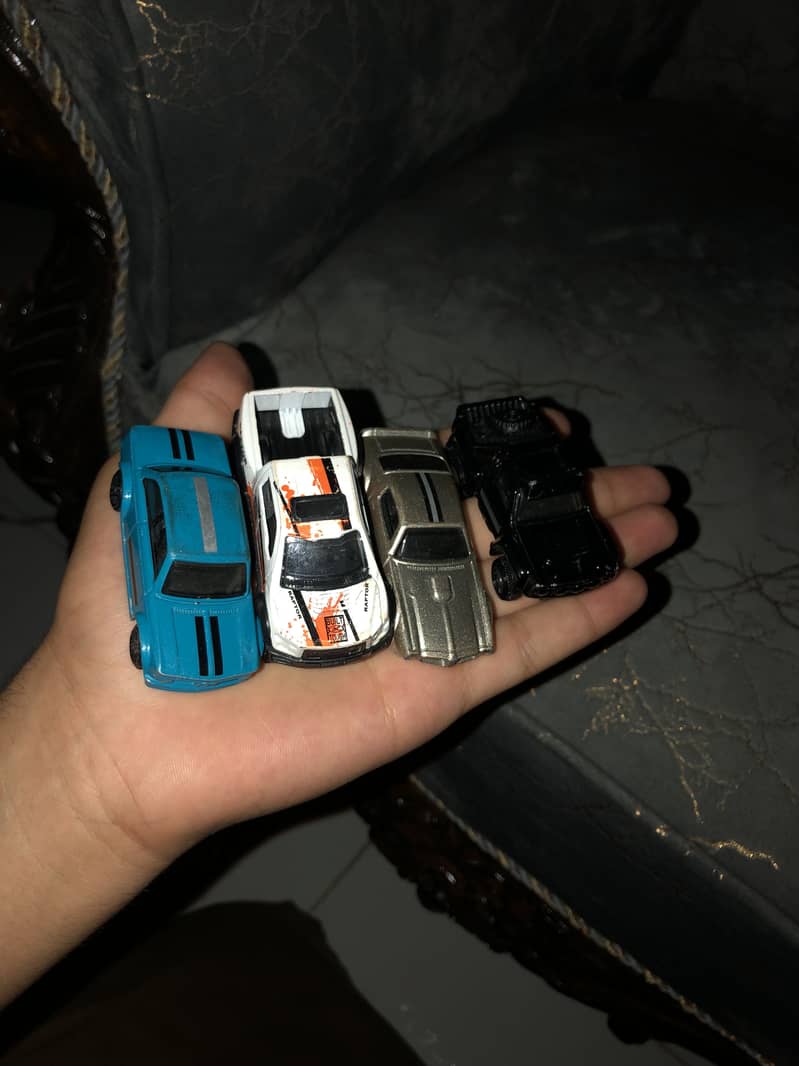 Hotwheels 13