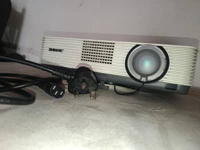 Sony VPL-Dx221 Projector