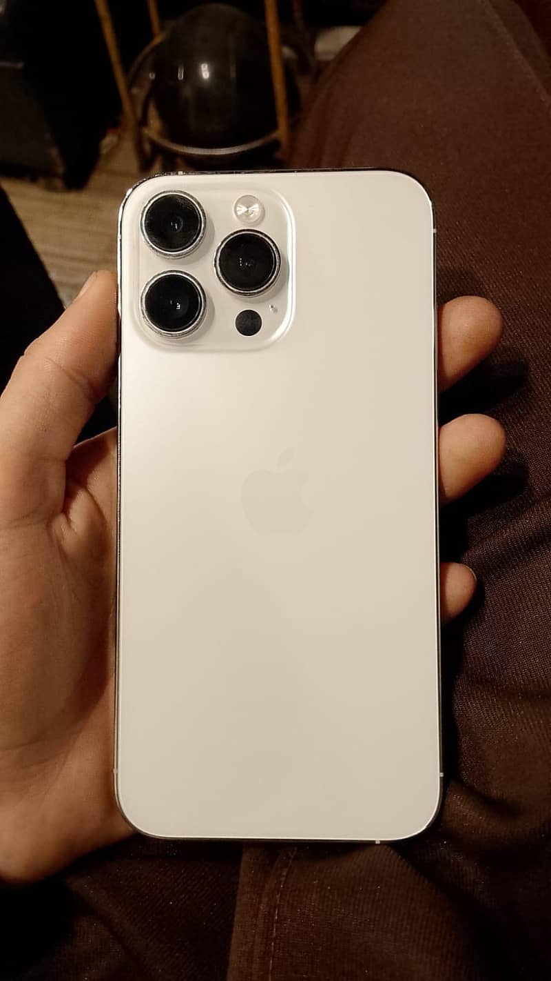 Apple iPhone 14 Pro Max 2