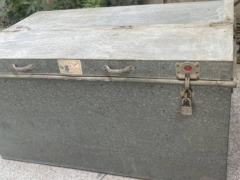 Peti trunk 0