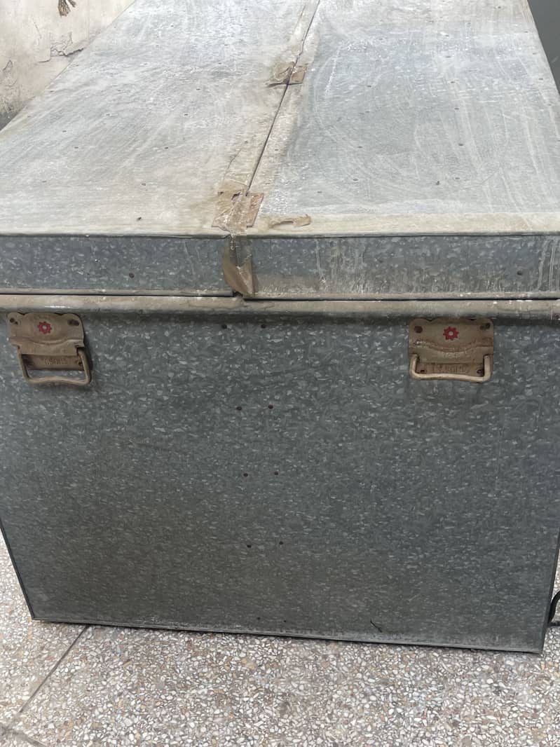 Peti trunk 1