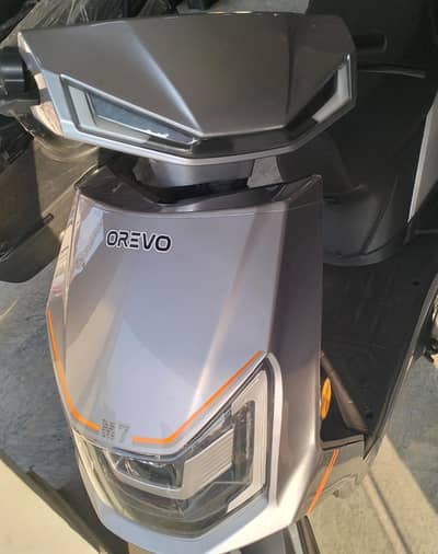 orevo m7 1200 watts  72 /45 bettery