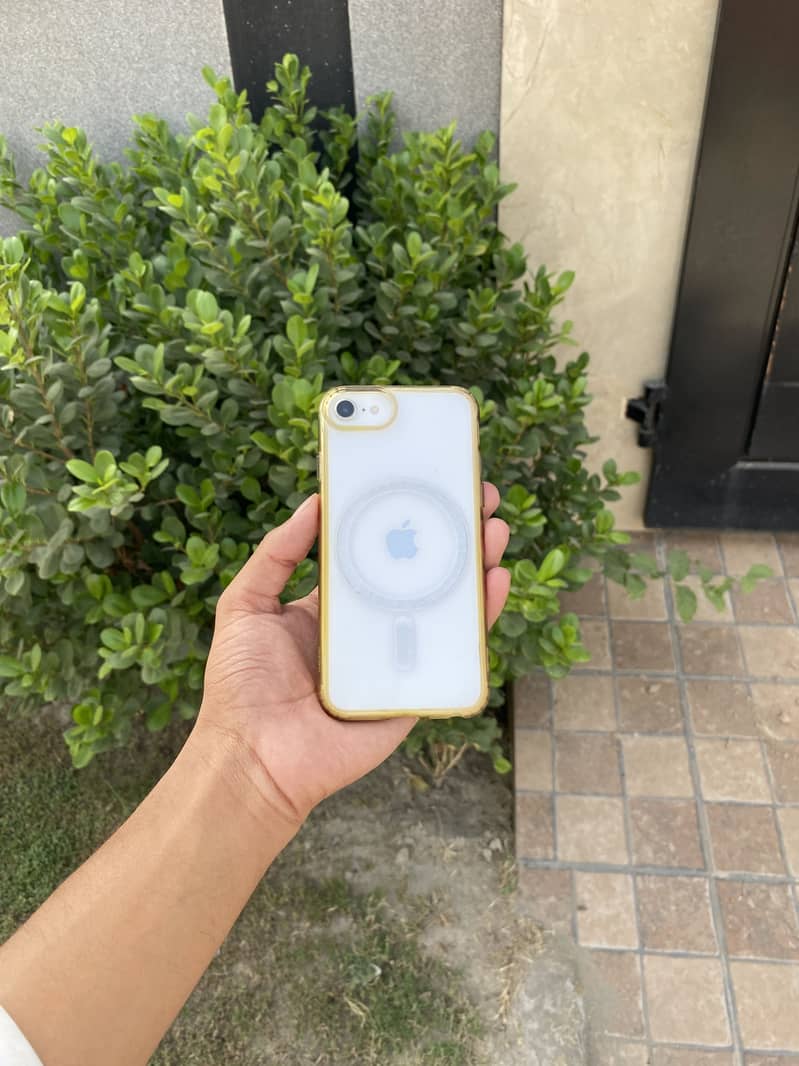 Apple iPhone SE 0