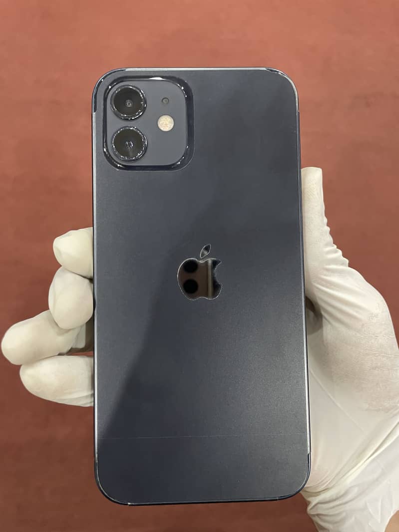 Apple iPhone 12 0