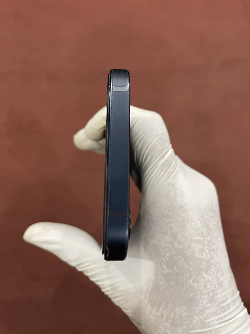 Apple iPhone 12 1