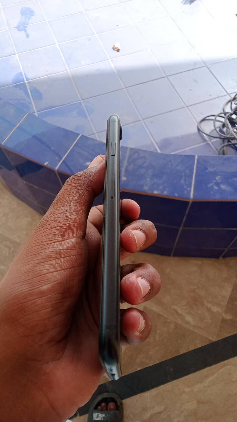 Apple iPhone SE 5