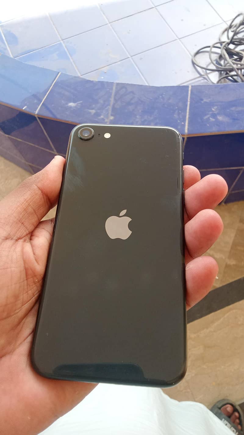 Apple iPhone SE 6