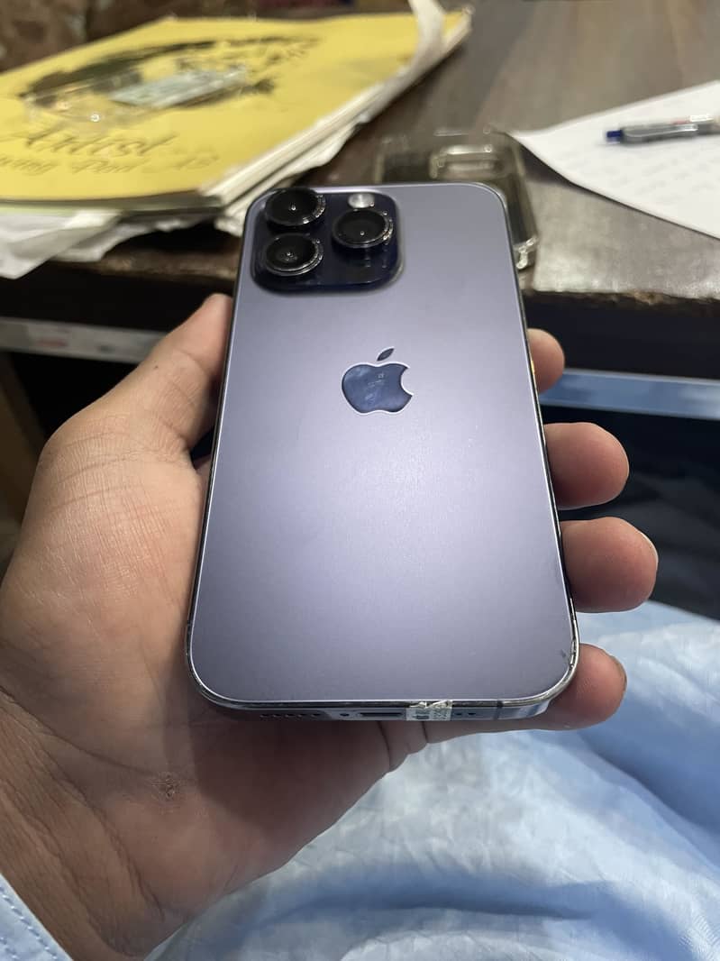 Apple iPhone 14 Pro 2