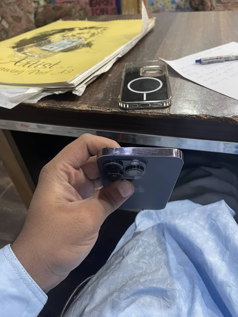 Apple iPhone 14 Pro 3