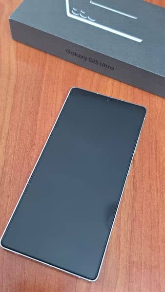 Samsung s25 Ultra in Excellent Condition