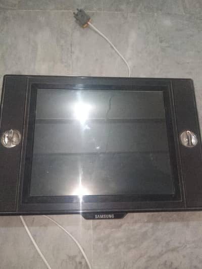lcd 24 inch
