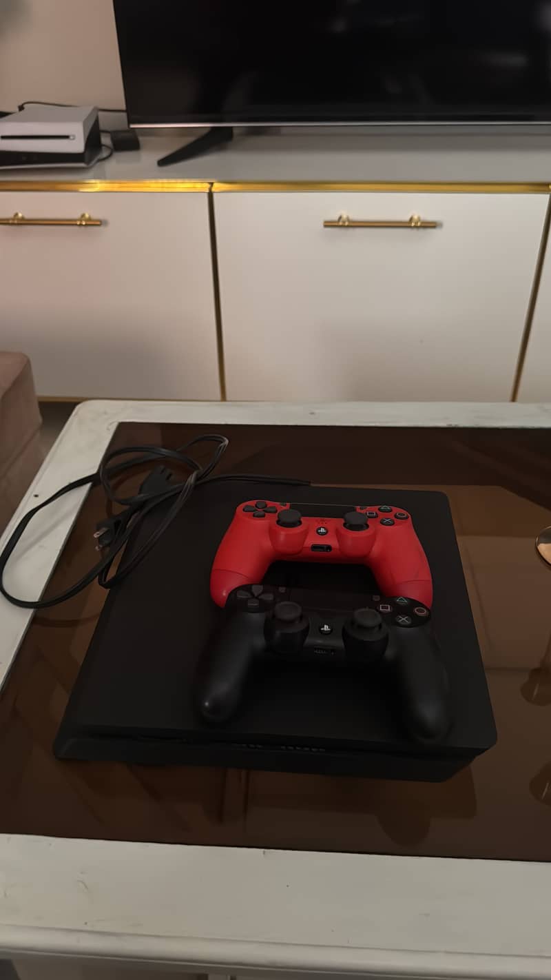 Ps4 slim 0
