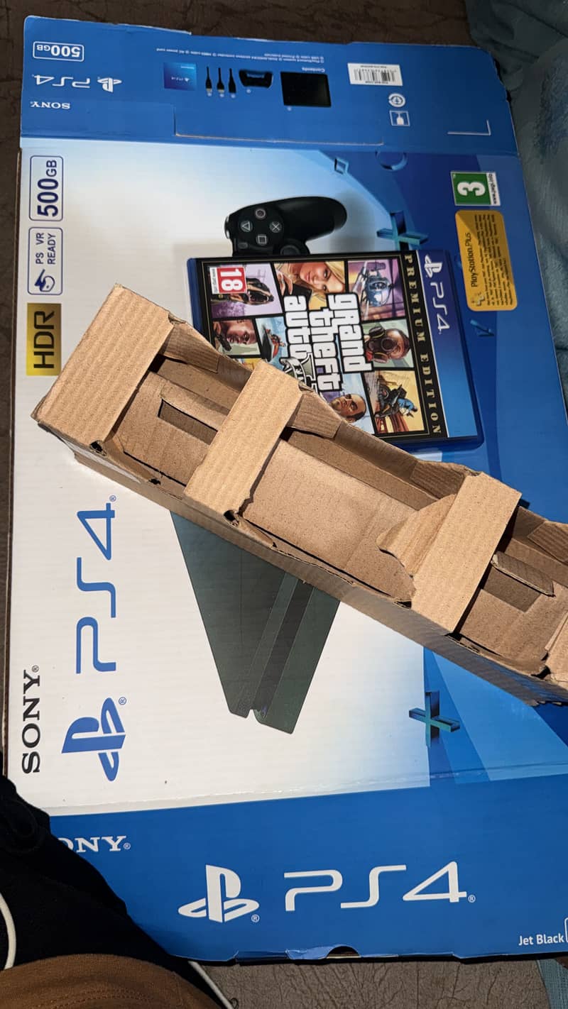 Ps4 slim 2