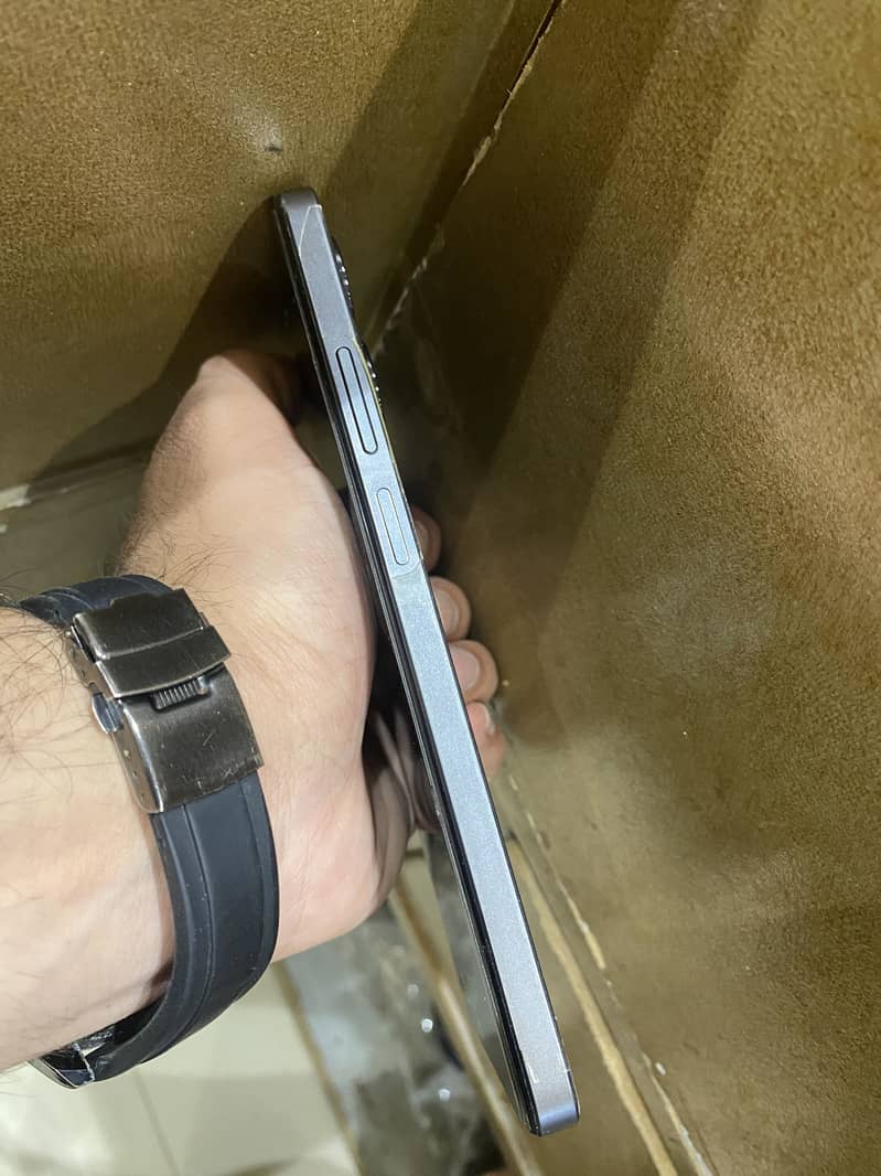 Realme Note 60x 3