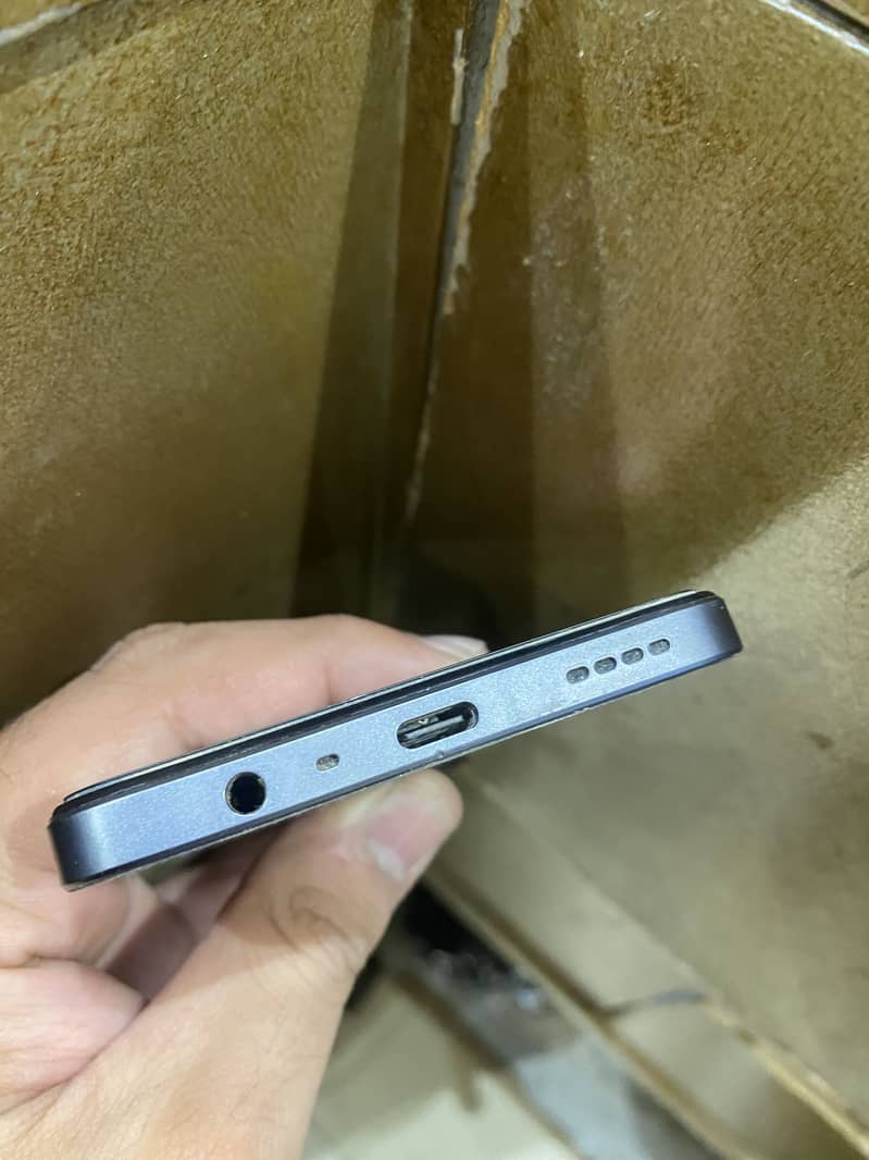 Realme Note 60x 4