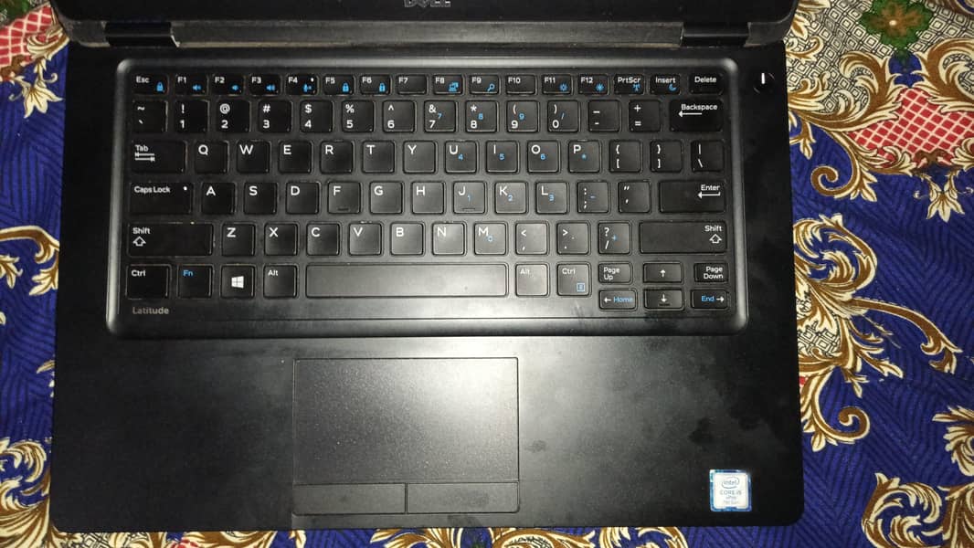 LAPTOP 1