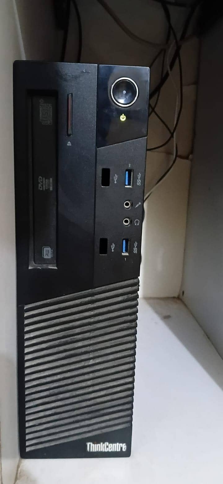 full PC Setup with computer table 3