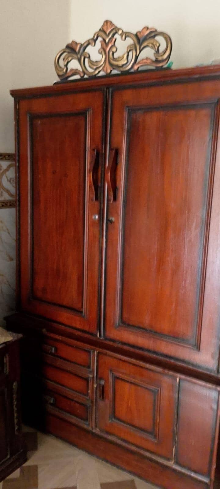 wardrobe 1
