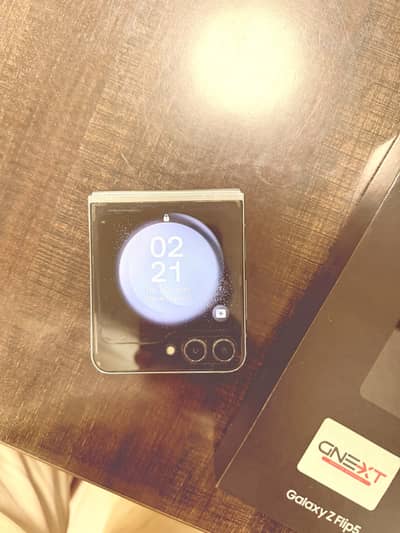 Samsung Galaxy Z Flip 5 512GB — PTA Approved