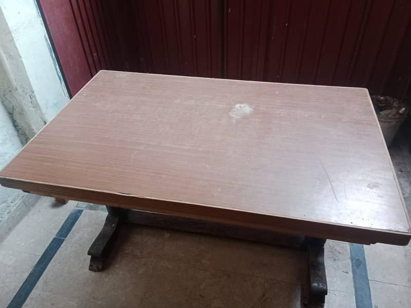Dining Table 0