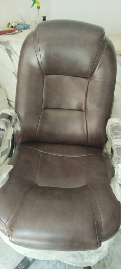 chails bilkul theek hai chair