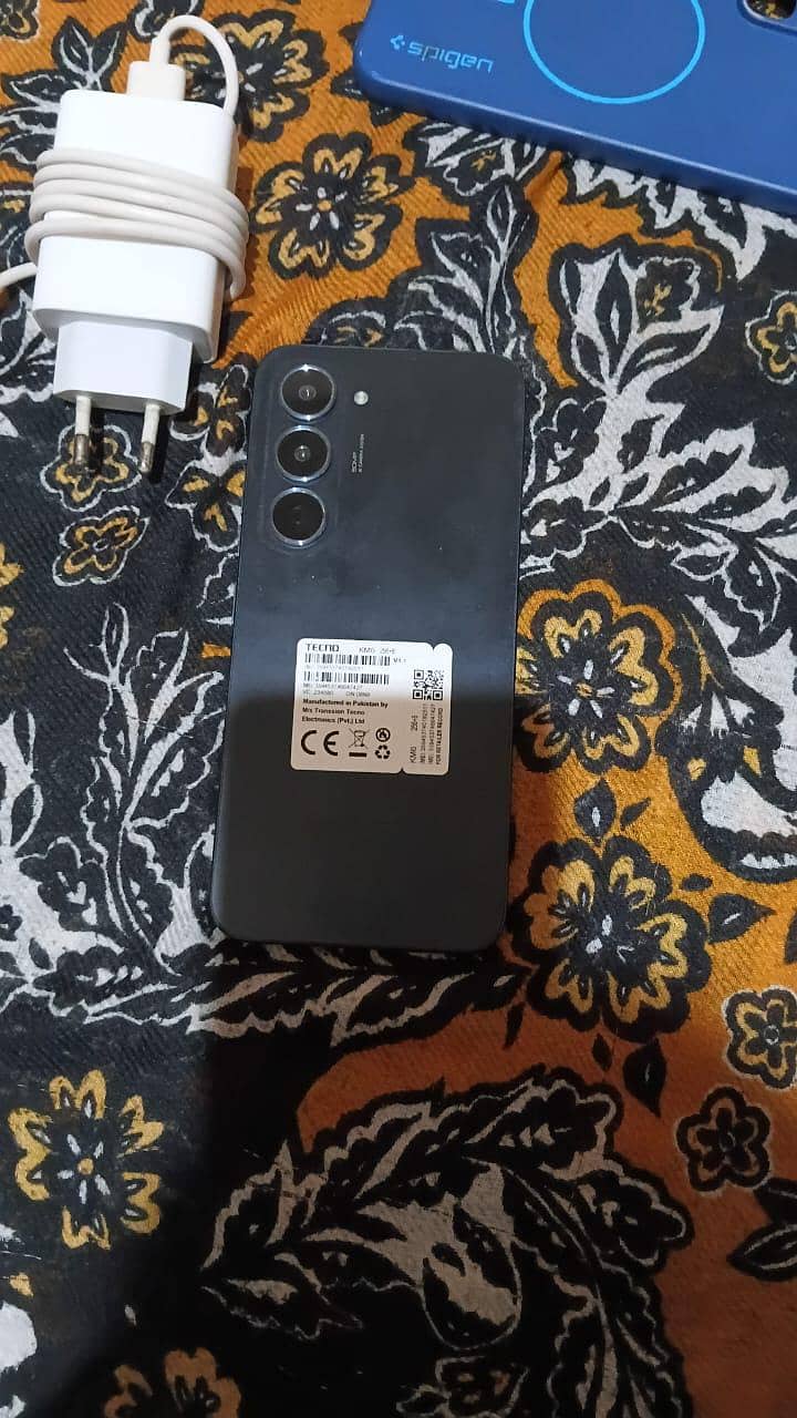 Tecno  spark 40pro 4
