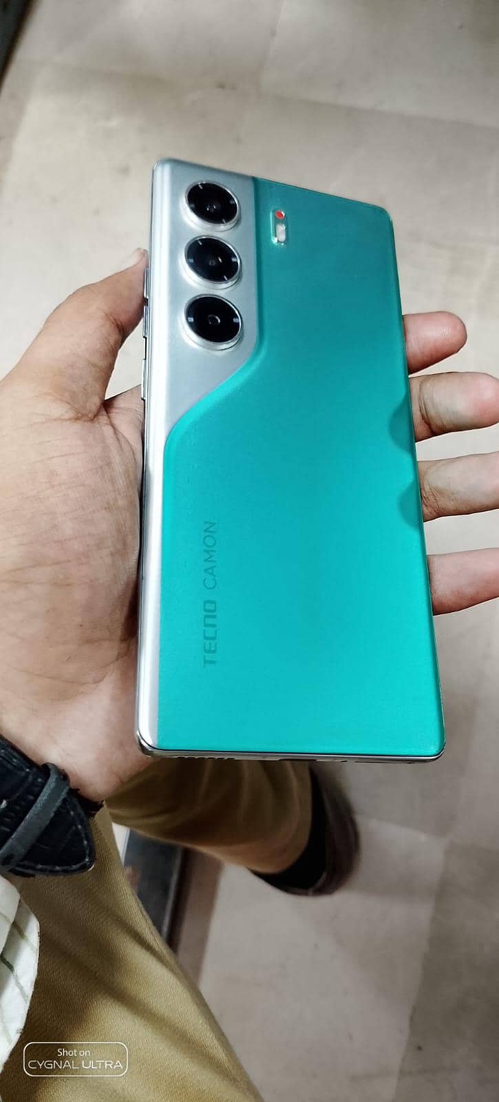 Tecno CAMON 40 Pro 0