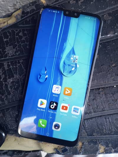Huawei Y9