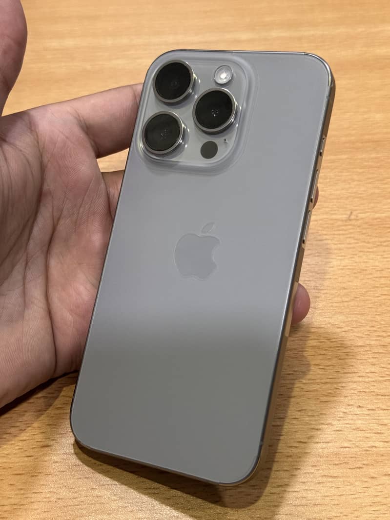 Apple iPhone 15 Pro 1