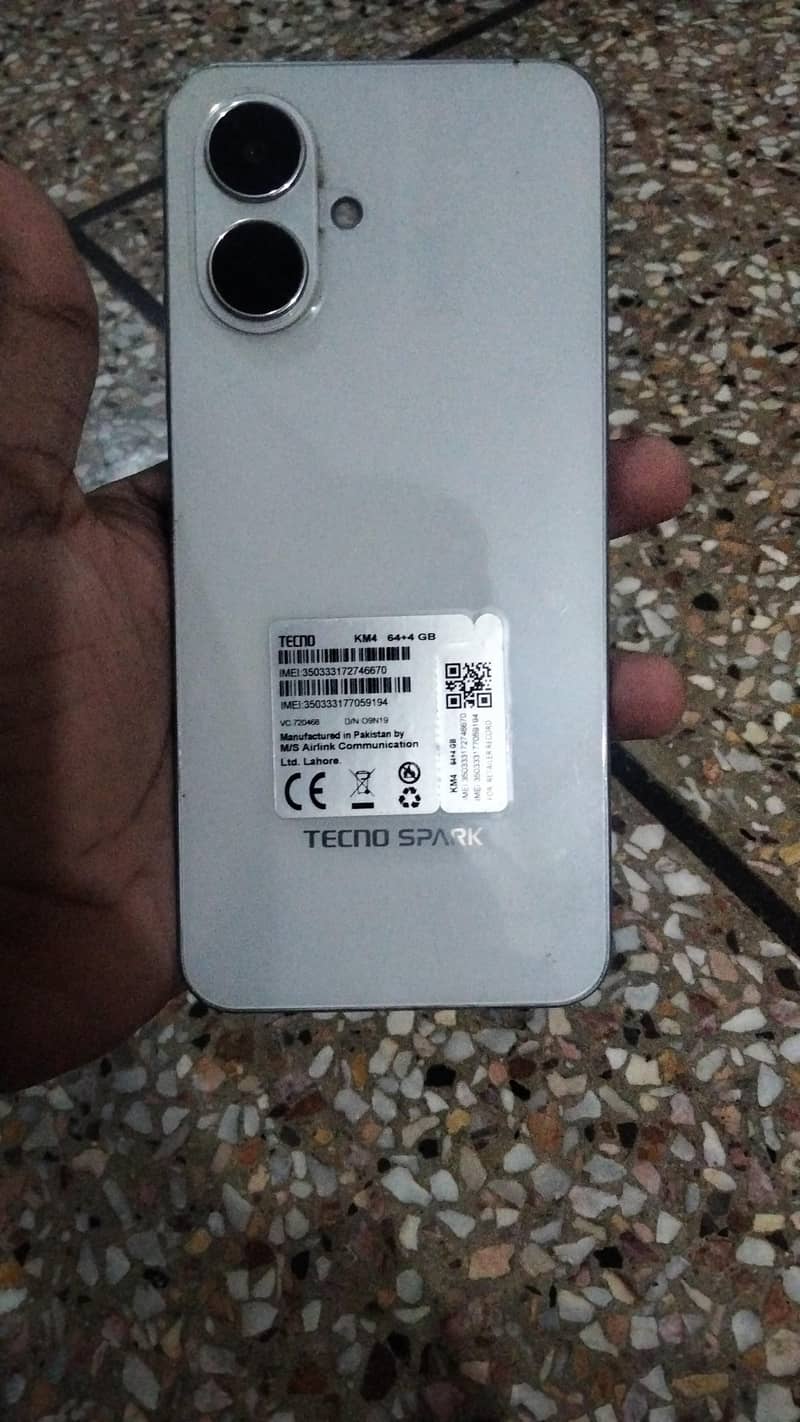 Tecno Spark Go 2 1