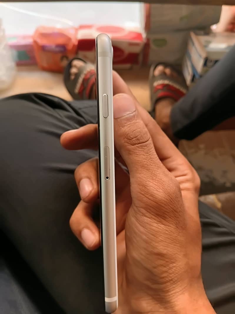 Apple iPhone SE 0