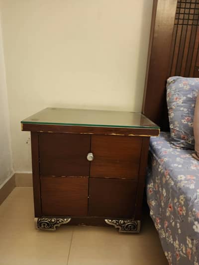 Selling bed