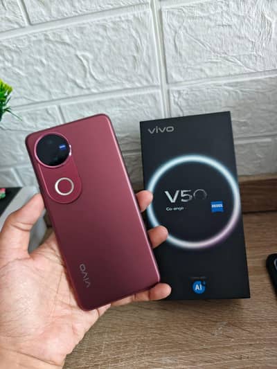 Vivo V50 12/256 GB pta approved complete box