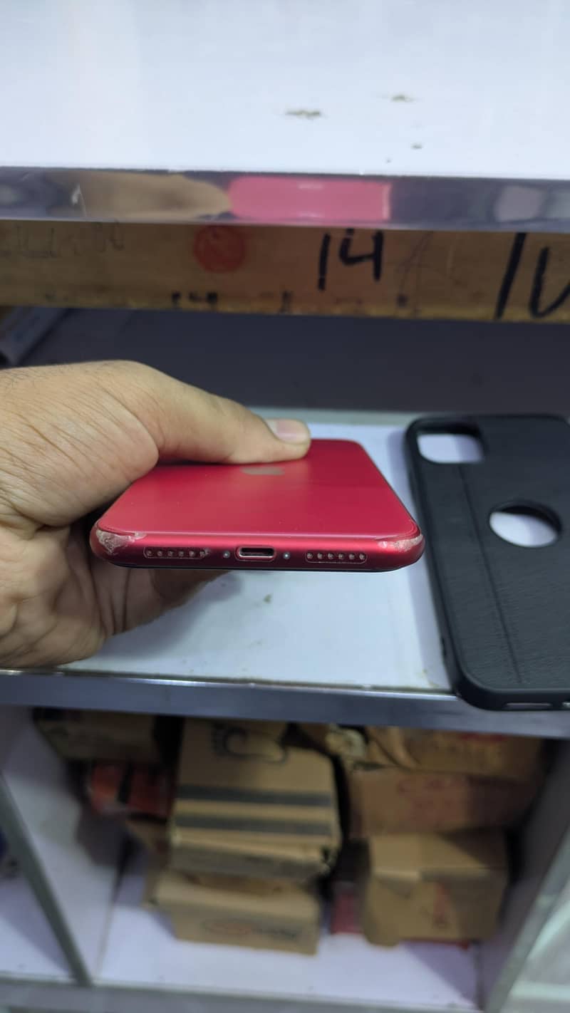 iphone 11 Red MDM 2