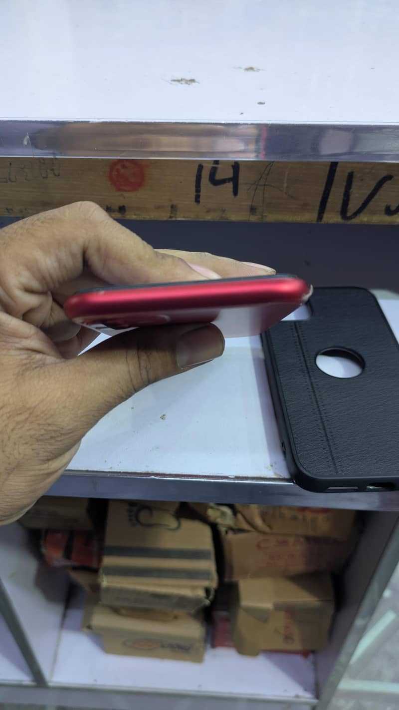 iphone 11 Red MDM 3
